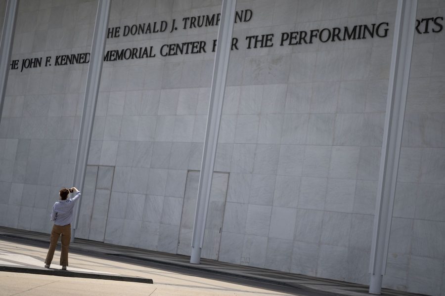 GettyImages-2278617145 Kennedy Center Tells Staffers to Remove All References to President Donald Trump After Court Ruling
