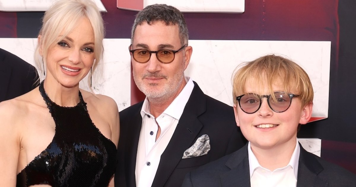 Anna Faris e seu filho Jack Pratt na estreia de Scary Movie 6