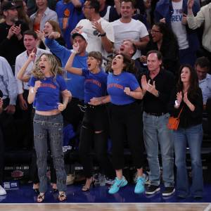 Taylor Swift Jokes She Screamed for Entire Knicks Game