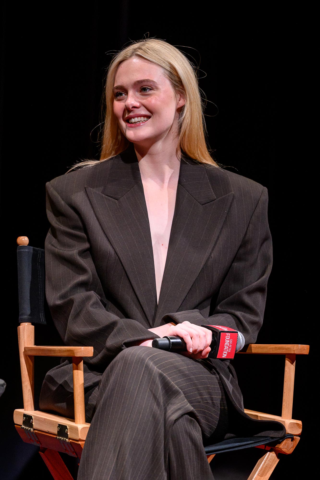 Hot Pics Elle Fanning