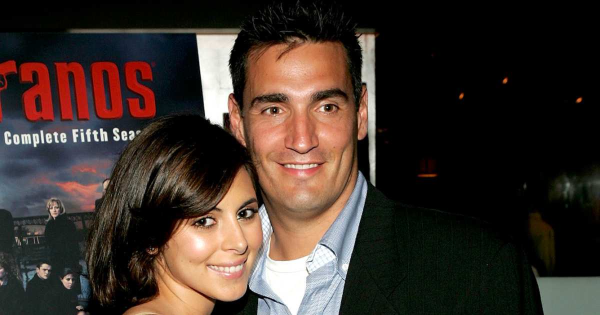 Jamie-Lynn Sigler Didn’t Want Memoir to Be ‘Takedown’ of Ex-Husband AJ Discala: ‘He Did Love Me’ Jamie-Lynn Sigler Didn’t Want Memoir to Be ‘Takedown’ of Ex-Husband AJ Discala: ‘He Did Love Me’