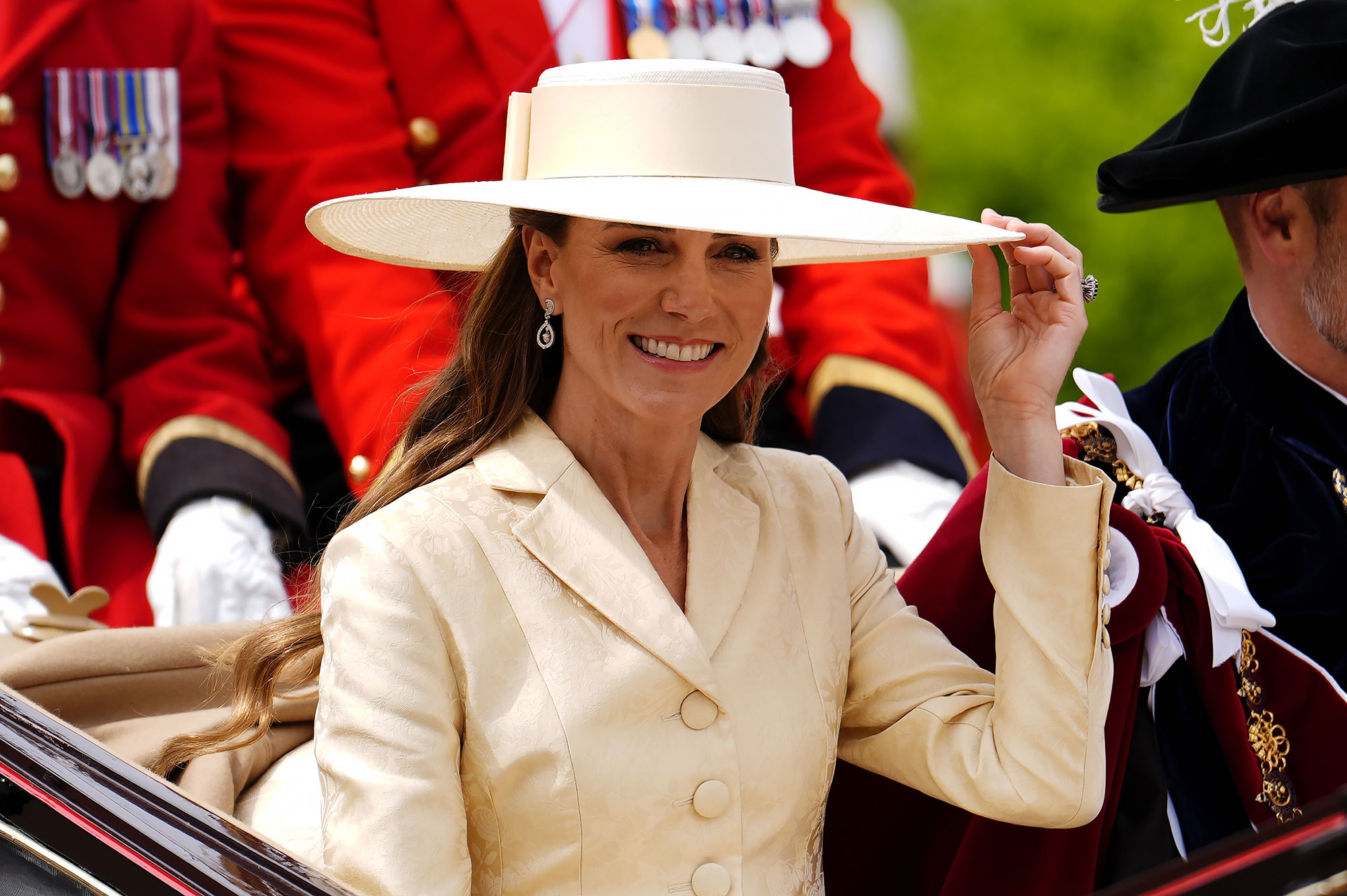 Kate Middleton Order Of The Garter Service Hot Pics