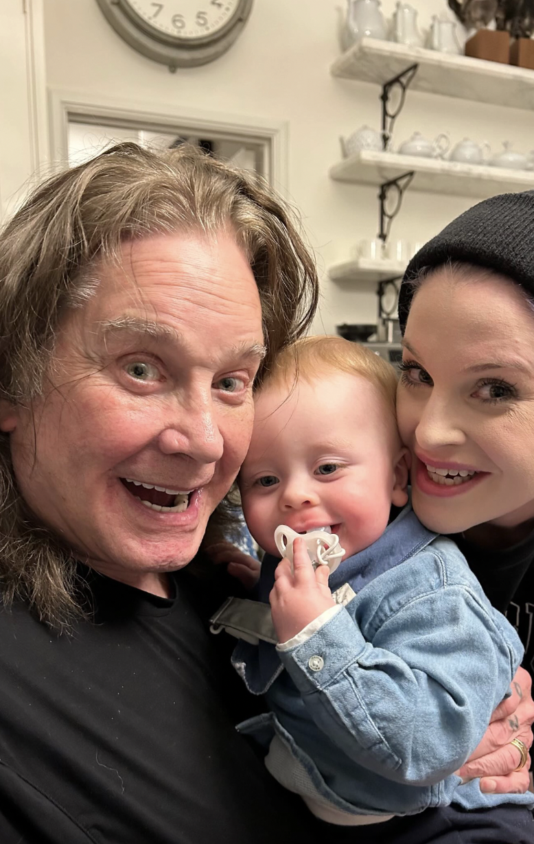 Kelly Osbourne Feels 'Ache of Missing' Ozzy on 1st Father's Day Since Death