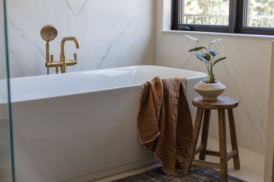 Primary Bath Ali Fedotowsky Takes Us Inside Her Newly Renovated San Diego Home