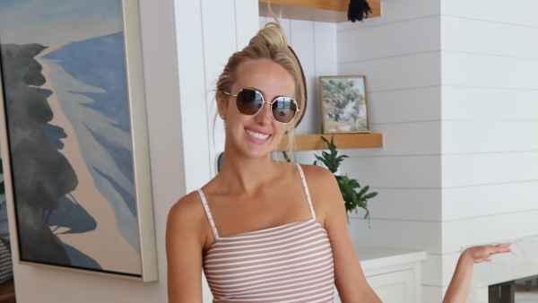 SnapInsta-Brittany-Mahomes-Matching-Swimwear-With-Kids.jpg
