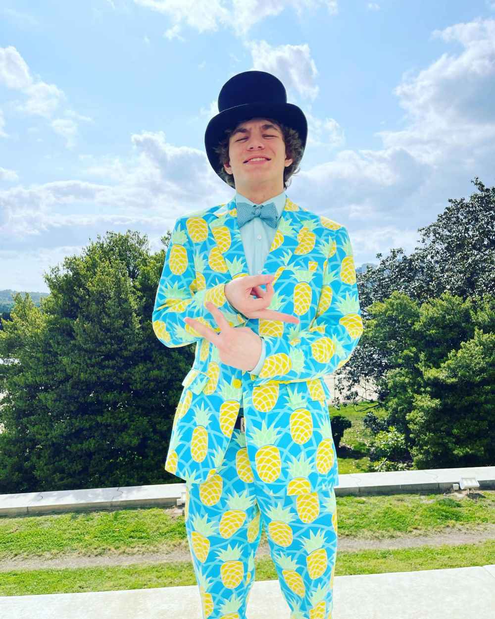 University of Maryland Hockey Player Shared Suicide Note on Instagram Before Death Ian Hutchison