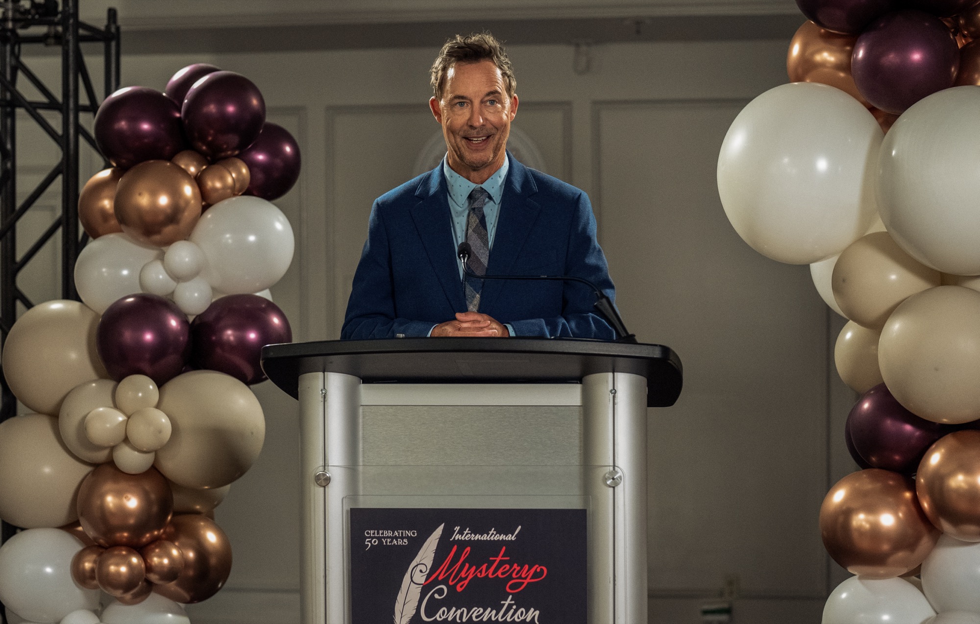 You're Killing Me's Tom Cavanagh Details Finale ‘Bomb’ Between Jack and Allie