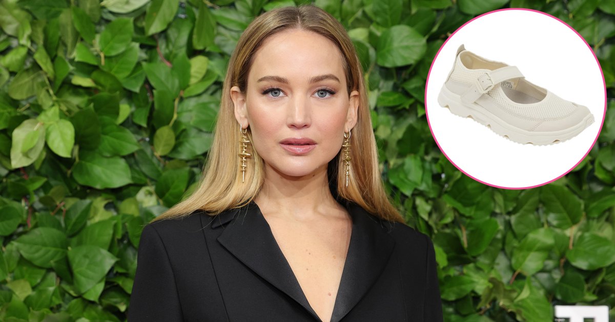 Jennifer Lawrence’s Polarizing Mary Jane Sneakers Are the Hottest Shoe Trend Right Now Jennifer Lawrence’s Polarizing Mary Jane Sneakers Are the Hottest Shoe Trend Right Now