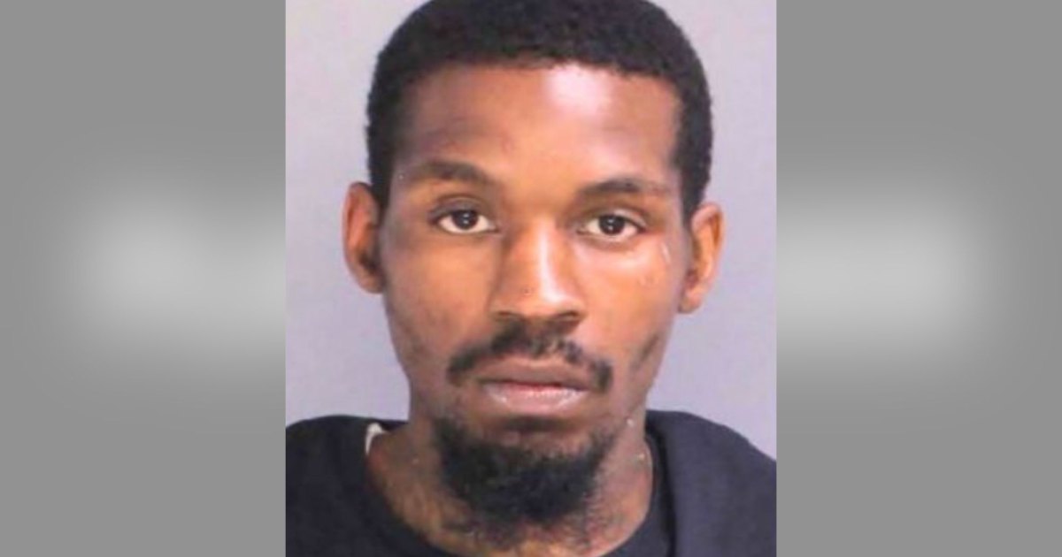 Woman Woke Up to Find Man Restraining Her in Her Bed, Leaving Behind Kitchen Knife and Extension Cord Woman Woke Up to Find Man Restraining Her in Her Bed, Leaving Behind Kitchen Knife and Extension Cord