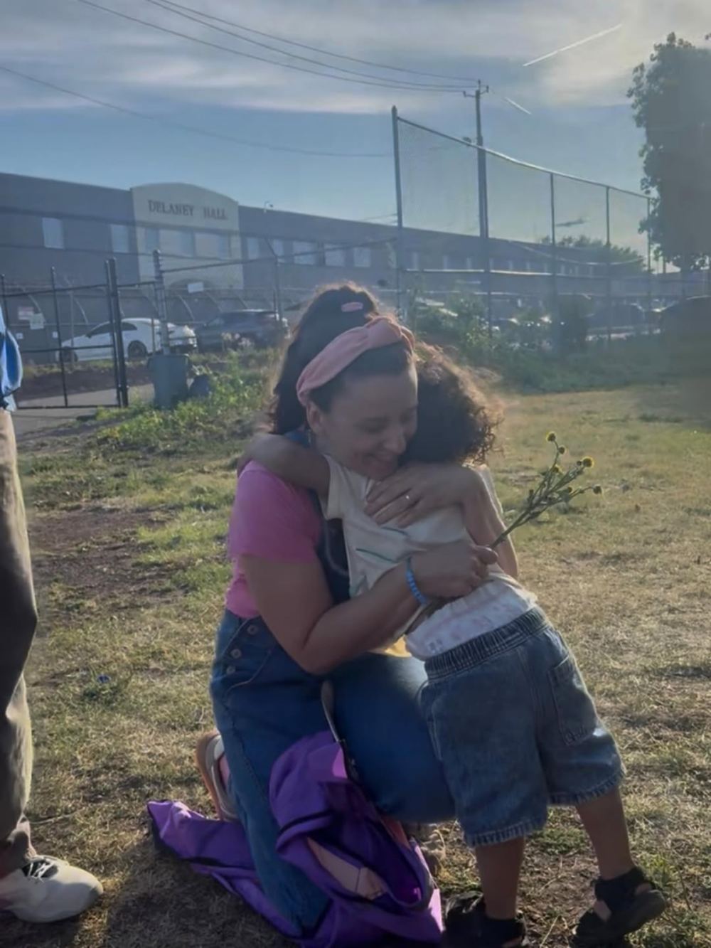 Childrens Entertainer Ms. Rachel Defends Weighing in On Politics After Visiting Detention Center