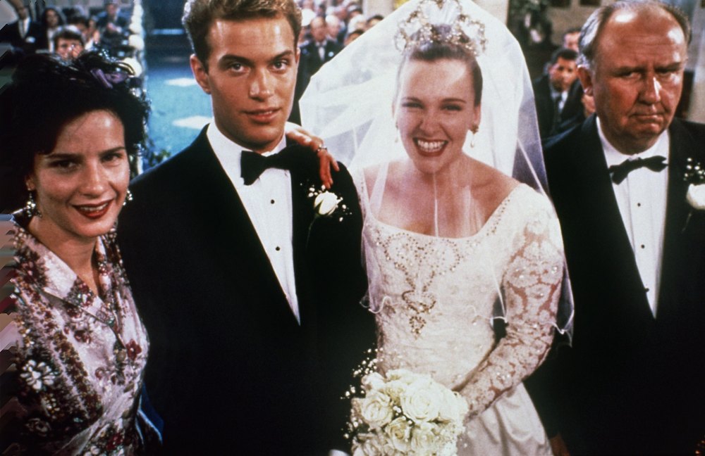 Rachel Griffiths, Daniel Lapaine, Toni Collette, Bill Hunter in Muriel's Wedding