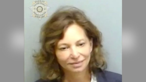 Teacher Arrested for Having Sex With Teen, Claimed She 'Loved' Him and Wanted to Run Away Together