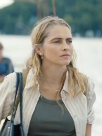Teresa Palmer in The Last Anniversary