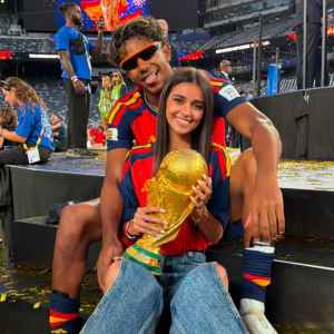 Lamine Yamals Girlfriend Ines Garcia Santos Poses With World Cup Trophy