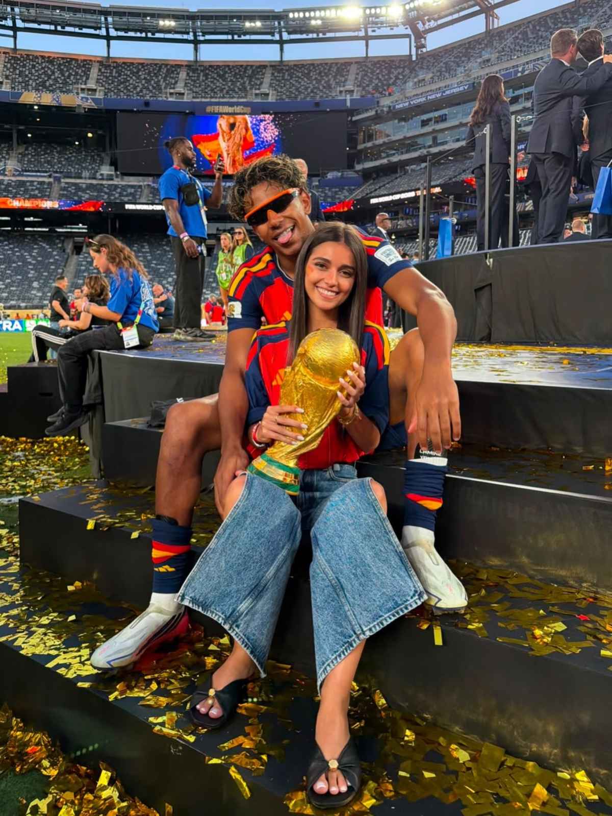 Lamine Yamals Girlfriend Ines Garcia Santos Poses With World Cup Trophy