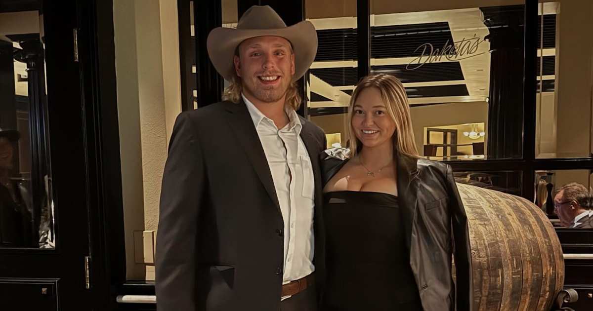 Wayne Gretzky’s Daughter Emma Is Engaged to Ex College Football Tight End Stone Eby Wayne Gretzky’s Daughter Emma Is Engaged to Ex College Football Tight End Stone Eby