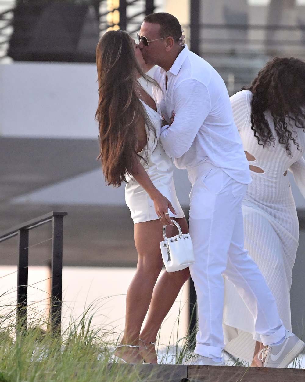 Alex Rodriguez Kisses Mystery Woman 2 Months After Jaclyn Cordeiro Breakup 2