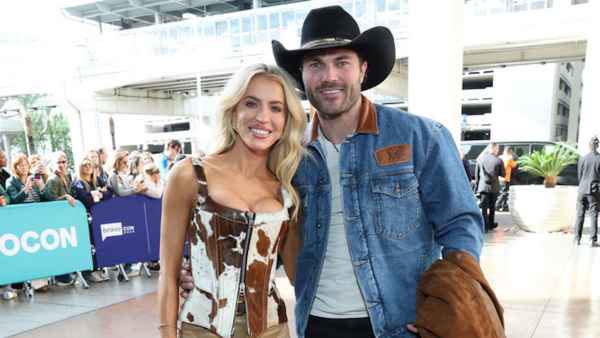 Allie-Eklund-and-Steven-McBee-Jr-NUP_209175_00335