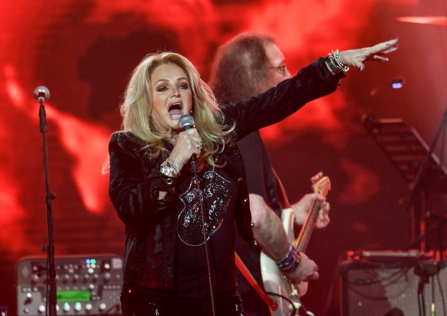 Bonnie-Tyler-GettyImages-1210205736