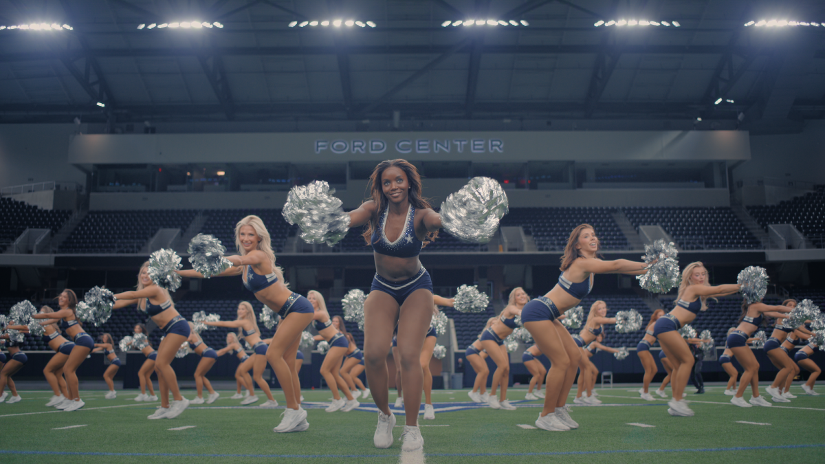 DCC-Team-AMERICAS_SWEETHEARTS__Dallas_Cowboys_Cheerleaders_n_S3_E7_01_04_22_13