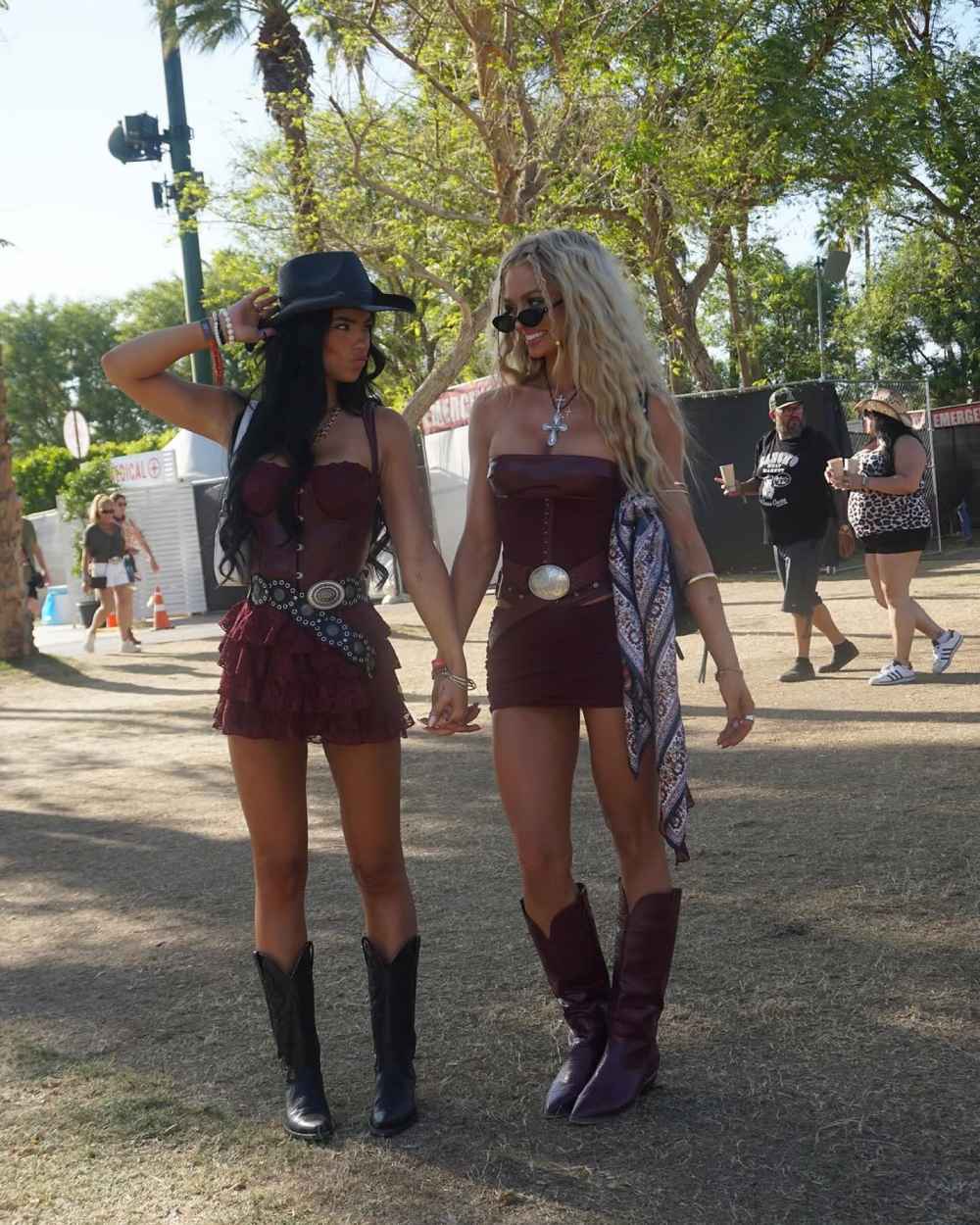 Dakota Mortensen Spotted With Shinia Powell Amid Taylor Frankie Paul Custody Drama Romance Rumors Miranda
