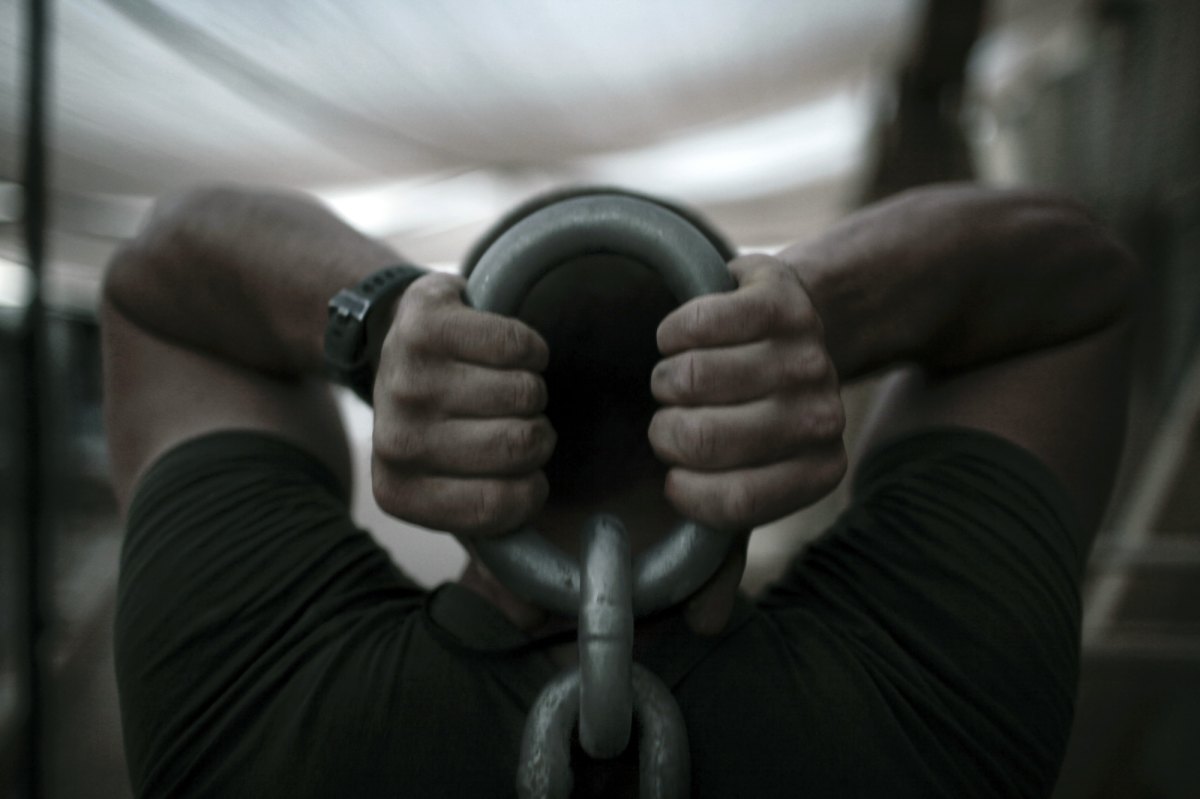 GettyImages-107732648 Osteoarthritis, Pinched Nerves and More Contribute to Hand Weakness