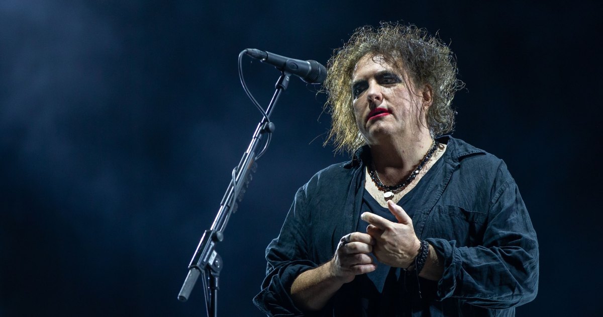 The Cure’s Robert Smith Slams World Cup Final Halftime Show With Madonna and More: ‘Just F*** Off’ The Cure’s Robert Smith Slams World Cup Final Halftime Show With Madonna and More: ‘Just F*** Off’
