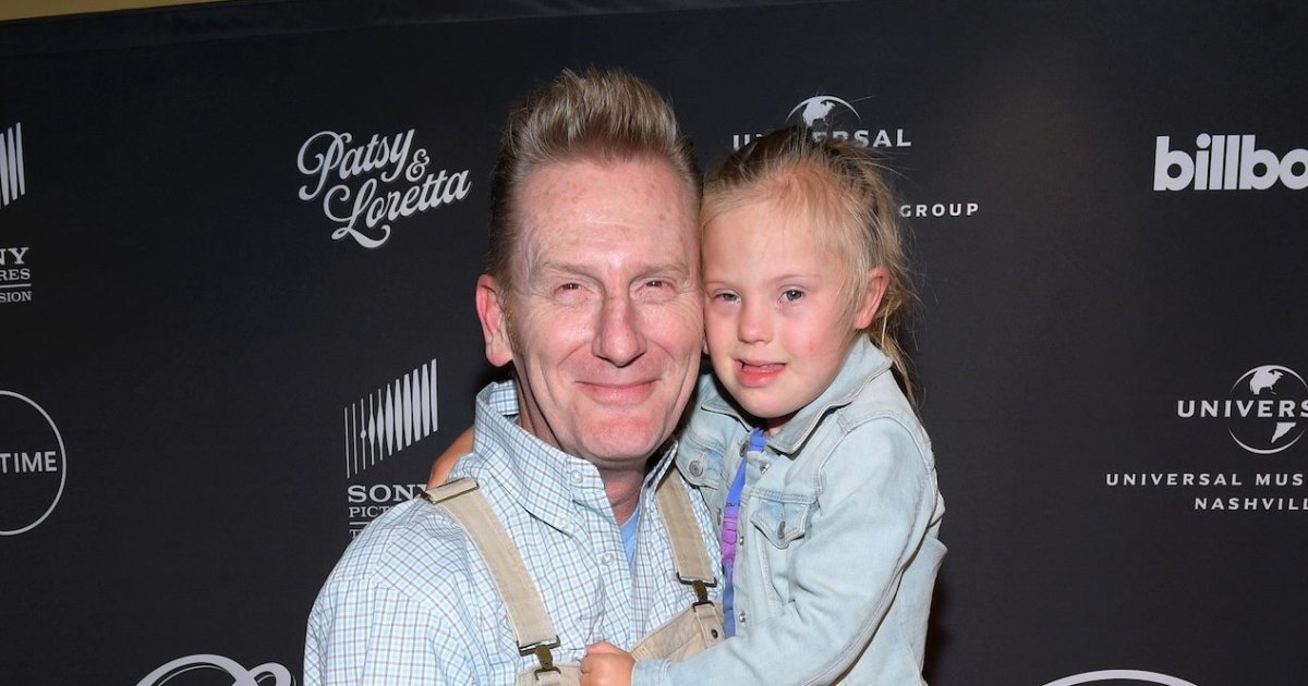 Rory Vick revela que sua filha de 12 anos recebeu alta do hospital
