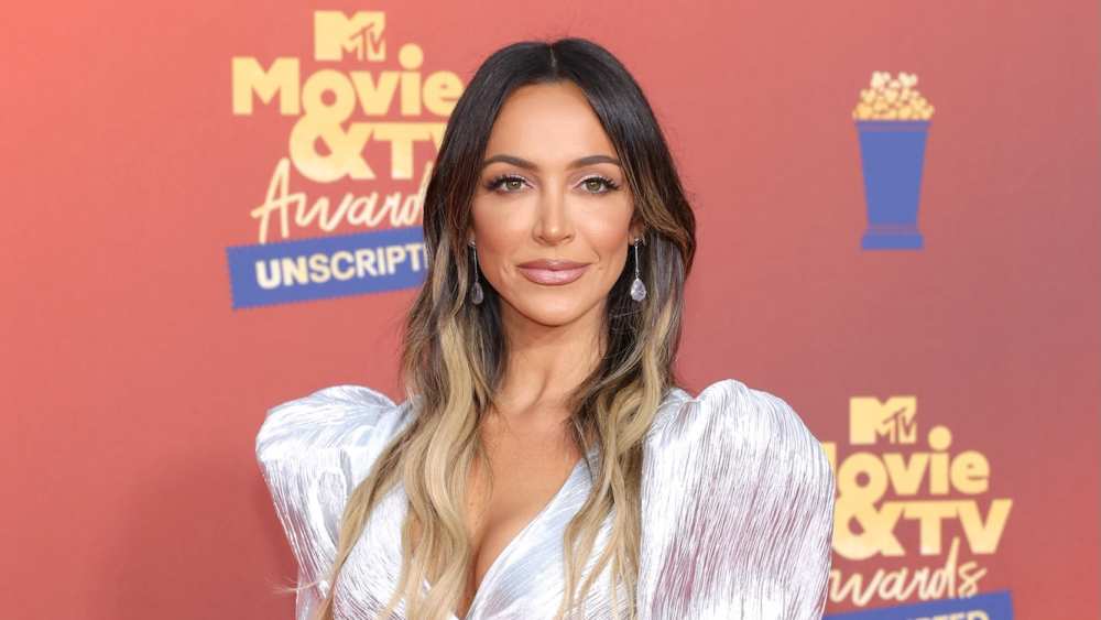 Kyle Richards’ Daughter Shares Video of Moment She Told Sisters She’s Pregnant