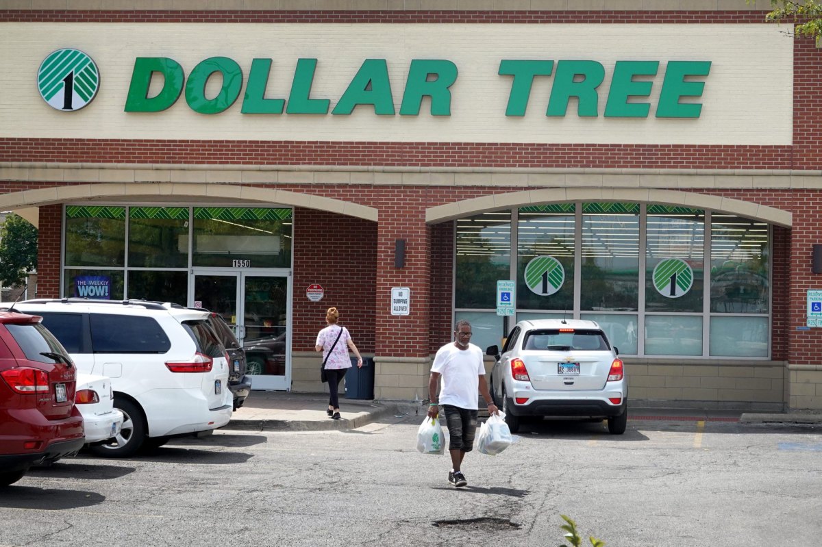 GettyImages-1412525314.protein-snacks-at-dollar-treejpg-e1783536182627.jpg
