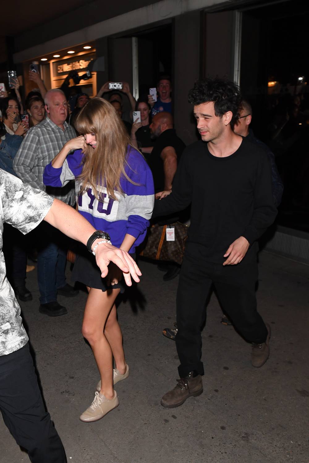 GettyImages-1490595302Matty-Healy-Steps-Out-With-Fiancee-Amid-Taylor-Swift-Wedding.jpg