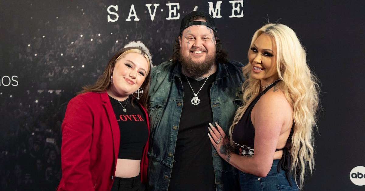 Jelly Roll’s Daughter Says the Internet Will ‘Crumble’ If Reason for Bunnie Xo Divorce Is Revealed