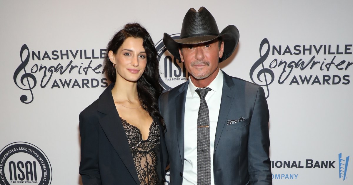 Tim McGraw and Faith Hill’s Daughter Audrey Makes Rare Appearance at Dad’s Concert, Sings Mom’s Song Tim McGraw and Faith Hill’s Daughter Audrey Makes Rare Appearance at Dad’s Concert, Sings Mom’s Song