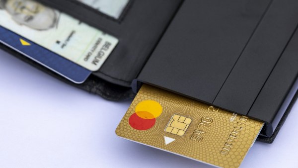 GettyImages-2164137925 Moving in Together Finances 5 Money Talks Couples Need