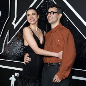 Margaret Qualley Spotted Publicly for 1st Time Amid Split From Estranged Husband Jack Antonoff