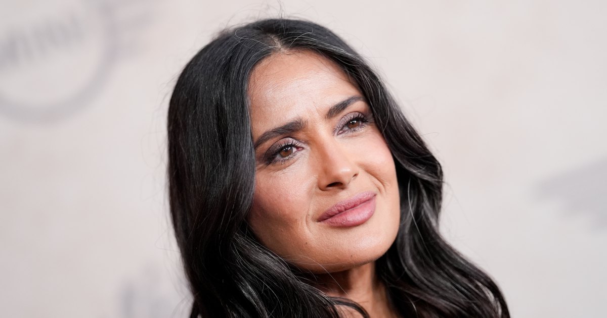 Salma Hayeks French-Like Rolled Denim Style Is Dominating Summer 2026 Salma Hayeks French-Like Rolled Denim Style Is Dominating Summer 2026