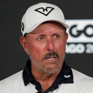 GettyImages-2229143250.jpg phil mickelson august 2025