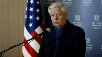 GettyImages-2231791544 lindsey graham celebrity deaths of 2026