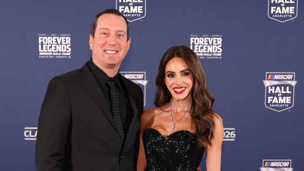 Samantha Busch Shares Pic of Body Pillow Kyles TShirt She Sleeps Beside