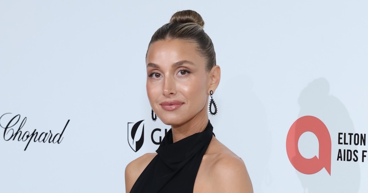 Whitney Port Cancels Surrogacy Plans to Attempt Becoming ‘Vessel’ for 2nd Child Herself Whitney Port Cancels Surrogacy Plans to Attempt Becoming ‘Vessel’ for 2nd Child Herself