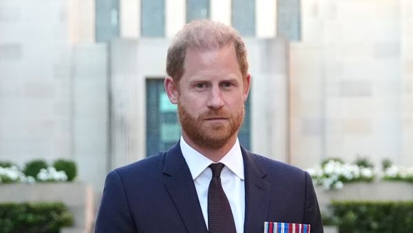 Prince Harry Claims Buckingham Palace Withdrew Invitation to Stay