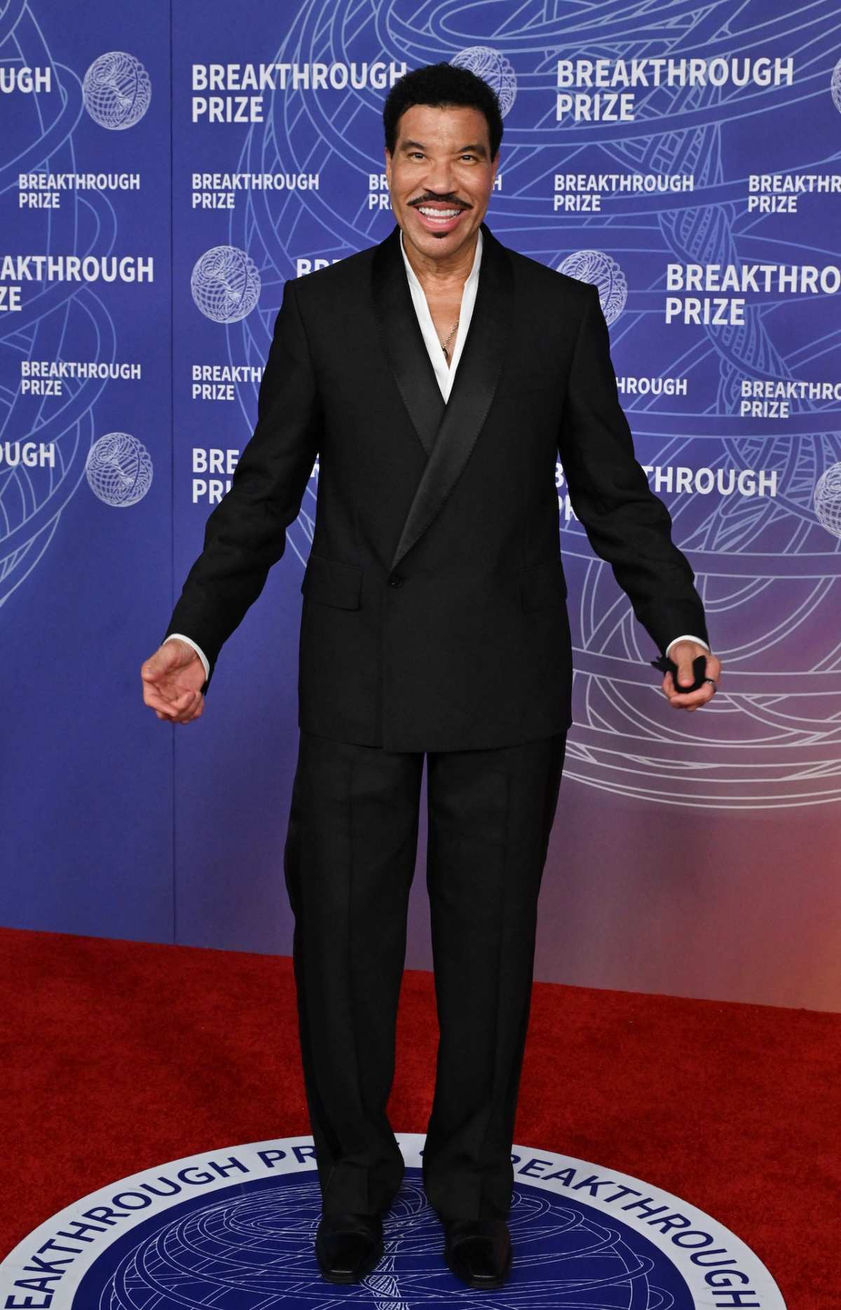 Lionel Richie's Recent Health Scare Explained: Updates, Show Cancellations and More