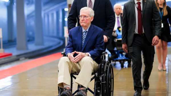 GettyImages-2272632825mitchmcconnellhealthupdate.jpg