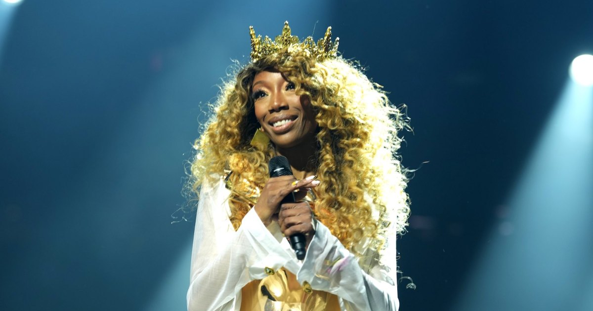 Brandy Pens Powerful Post Against Body Shaming: ‘Be Gentler With One Another’ Brandy Pens Powerful Post Against Body Shaming: ‘Be Gentler With One Another’