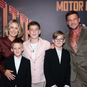 GettyImages-2285942394-alan-ritchson