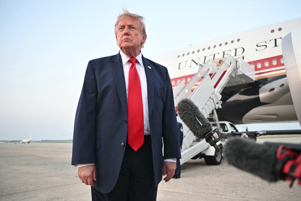 GettyImages-2286239412-Dylan-Mulvaney-Addresses-Trumps-Kaitlan-Collins-Comment-1.jpg