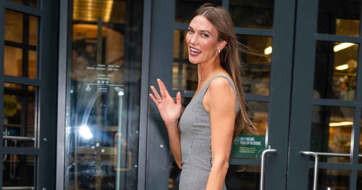 Yes, Karlie Kloss’ ,621 Quilted Bag Is So Classy — But This Version Is Just as Luxe Yes, Karlie Kloss’ ,621 Quilted Bag Is So Classy — But This Version Is Just as Luxe