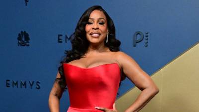Celebrities Are Seeing Red Every Season: Niecy Nash, Brooks Nader, Mariska Hargitay, More