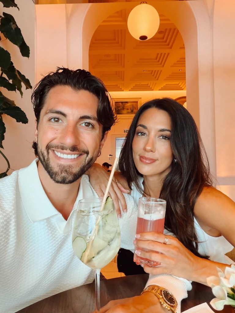 Jason Tartick Is Engaged to Kathryn Hurley After Less Than 1 Year of Dating Jason Tartick Is Engaged to Kathryn Hurley After Less Than 1 Year of Dating