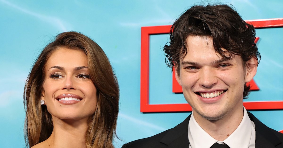 Richard Gere’s Son Homer Jokes About ‘Odds’ of Meeting Cindy Crawford’s Daughter on ‘The Shards’ Richard Gere’s Son Homer Jokes About ‘Odds’ of Meeting Cindy Crawford’s Daughter on ‘The Shards’